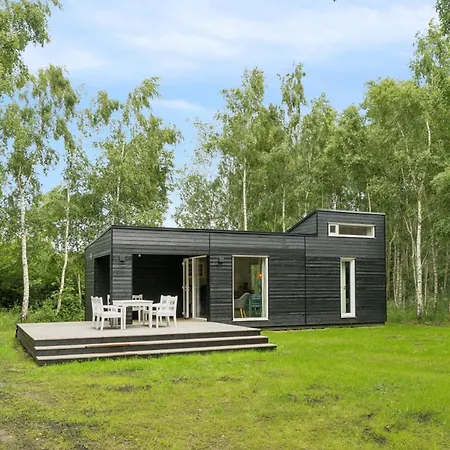 Cozy Retreat Near The Djursland Coast